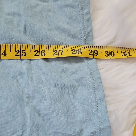 District Heather Mint Green Graphic Print Tee NWOT - Picture 15 of 15